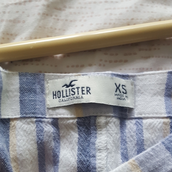 Hollister stripped romper/overalls - Picture 5 of 6